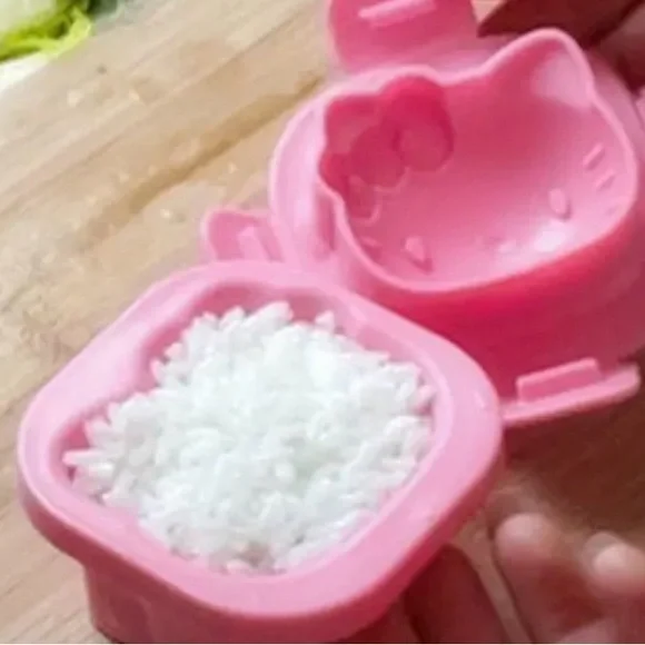 Cute Pink Character Rice/Baking Mold - Picture 4 of 4